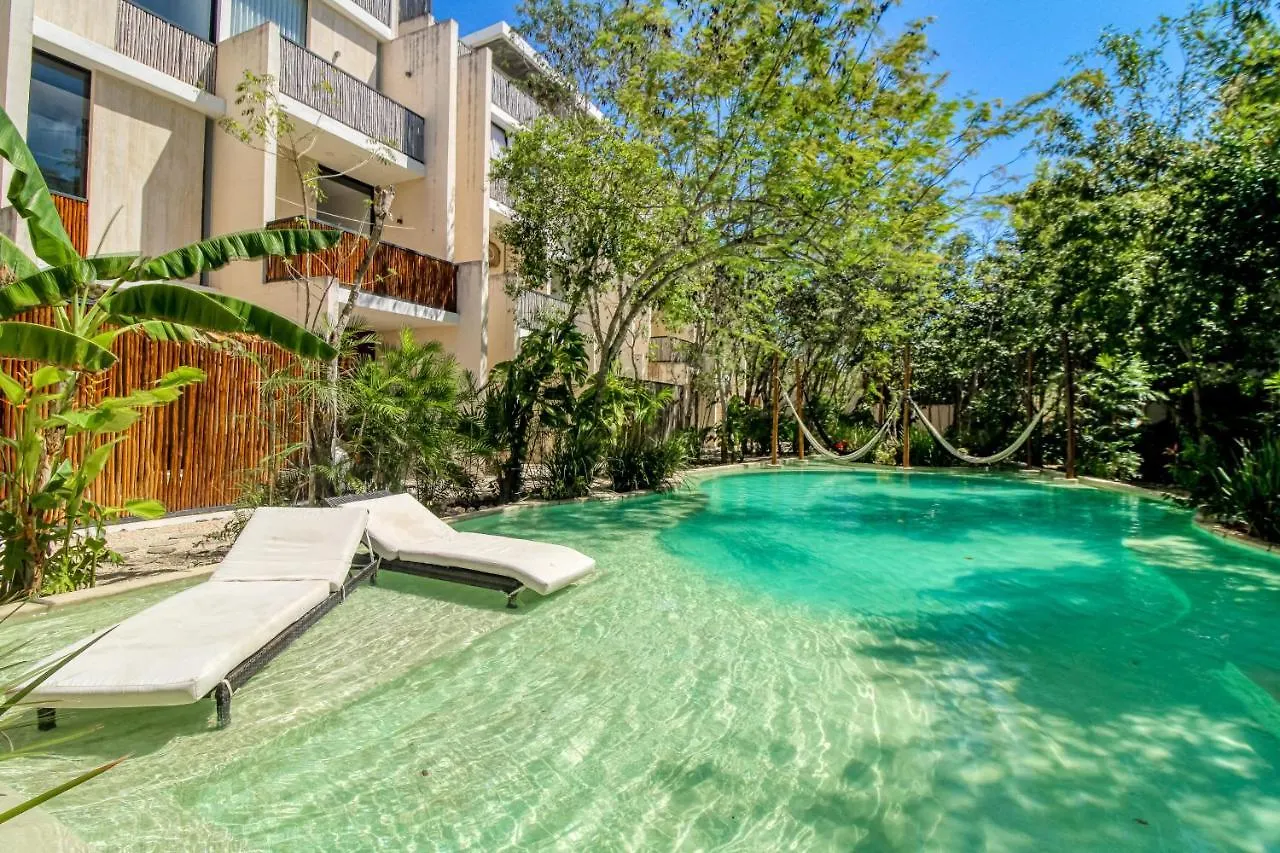Palalma Casa Tulum #32, Modern Tropics, La Veleta Apartment 0*,